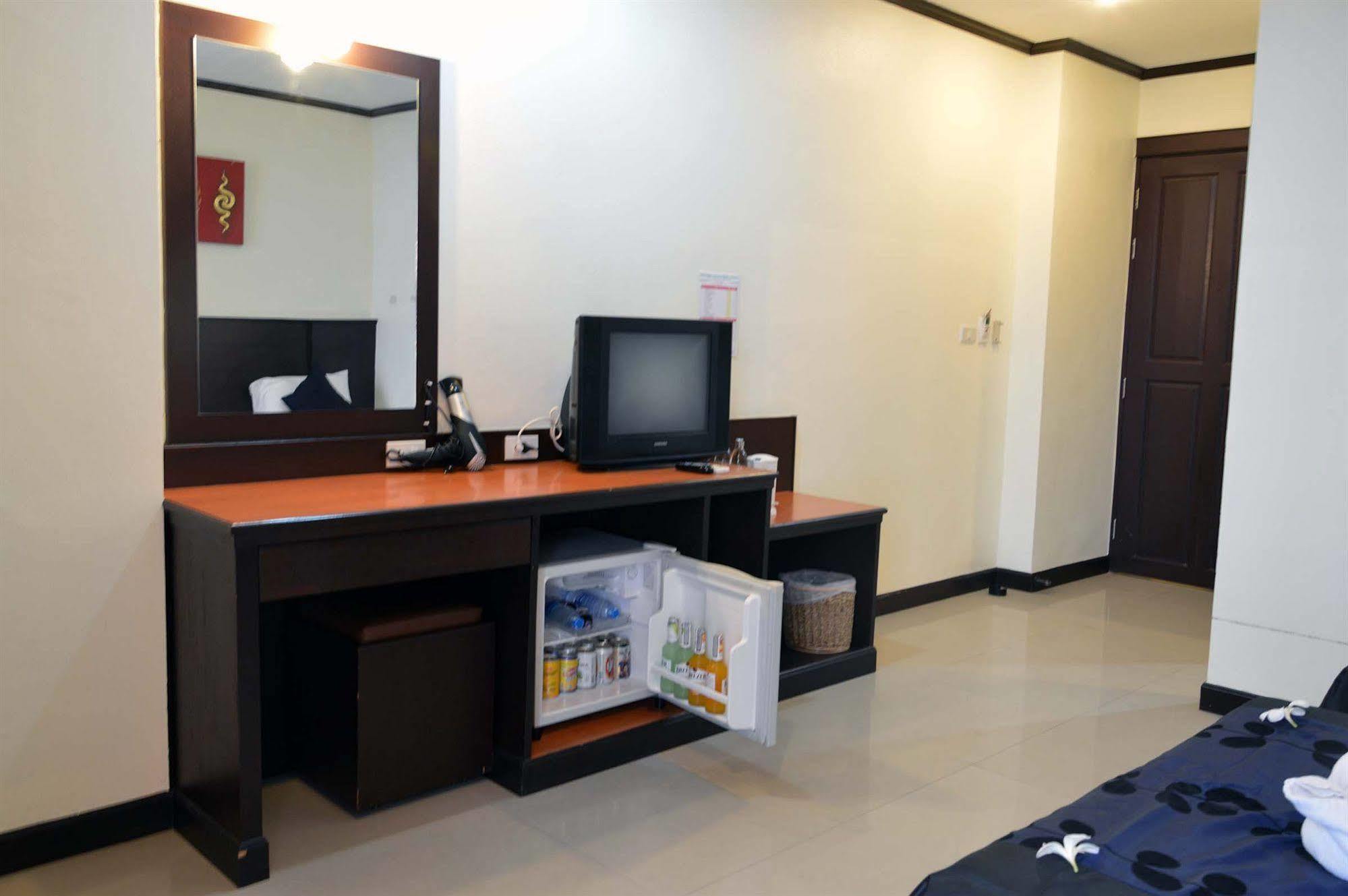 Sharaya Patong Hotel Ngoại thất bức ảnh