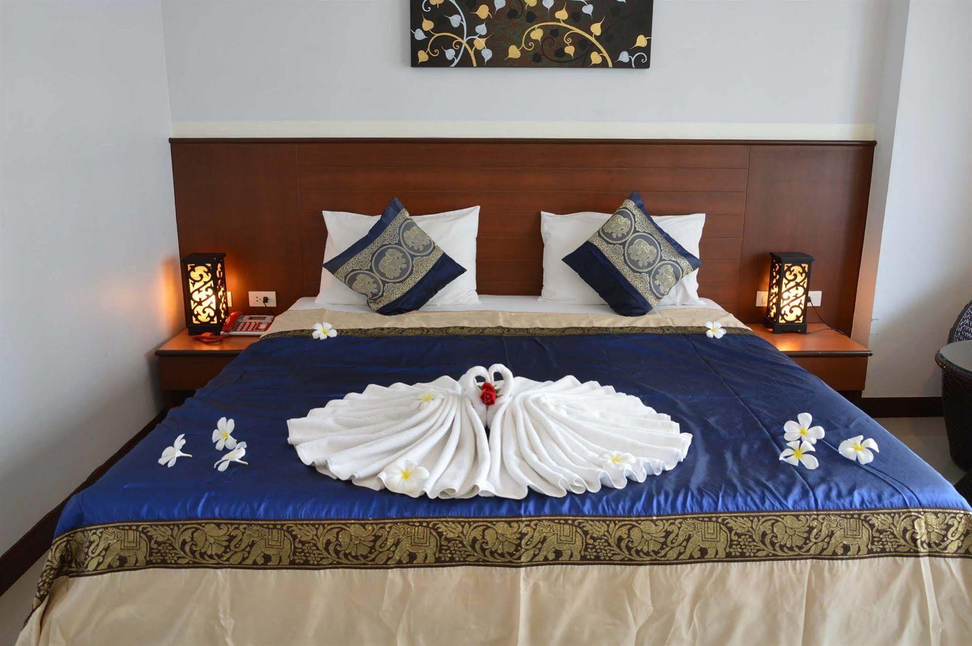 Sharaya Patong Hotel Ngoại thất bức ảnh
